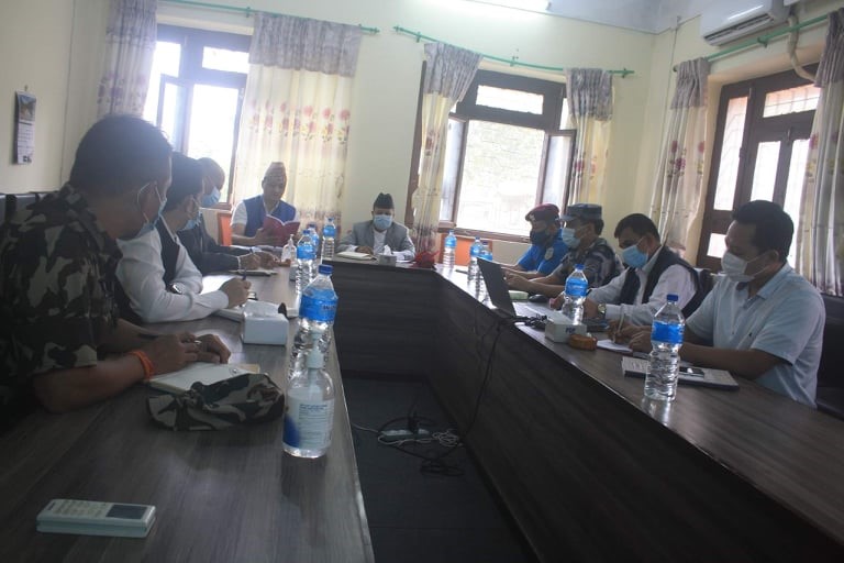 प्रदेश सुरक्षा समितिको बैठक : चाडपर्वमा हुनसक्ने अपराध न्यूनिकरणमा लाग्न निर्देशन